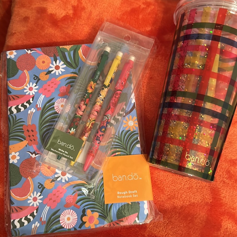 Work Essentials Gift Bundle - Picture 3 of 11